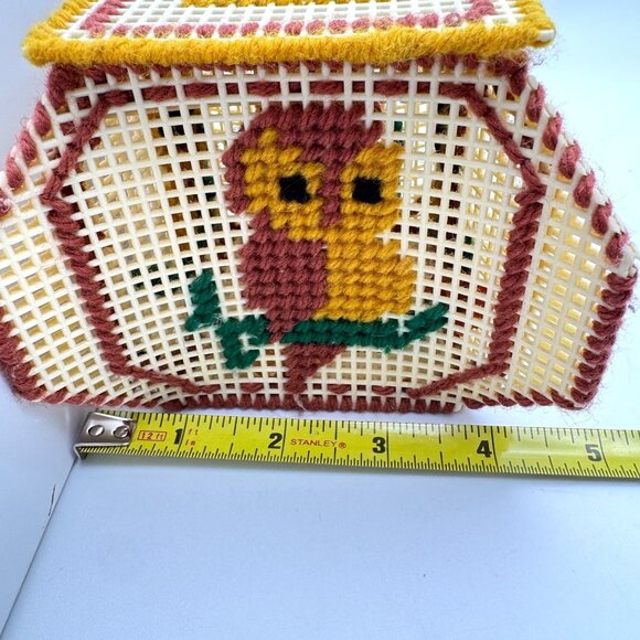 Handmade Needlepoint Owl Trinket Box Vtg Plastic Canvas Holiday Decor 5" - Picture 3 of 9